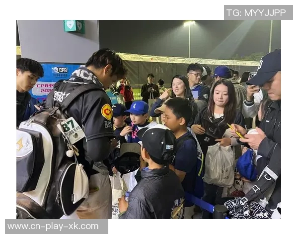 前国脚因称棒球非运动引发争议下跪道歉称因嫉妒才如此言论